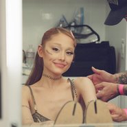 Слив Арианы Гранде