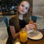 Слив Миланы Стар