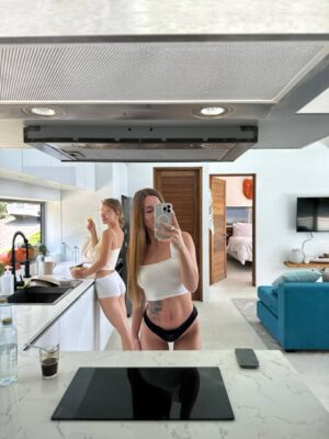 Полина Недогон