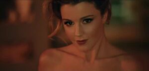 Юлианна Караулова