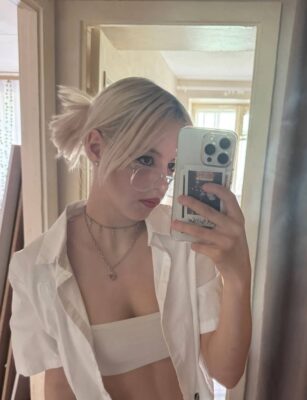 Фенечка Фрикленд